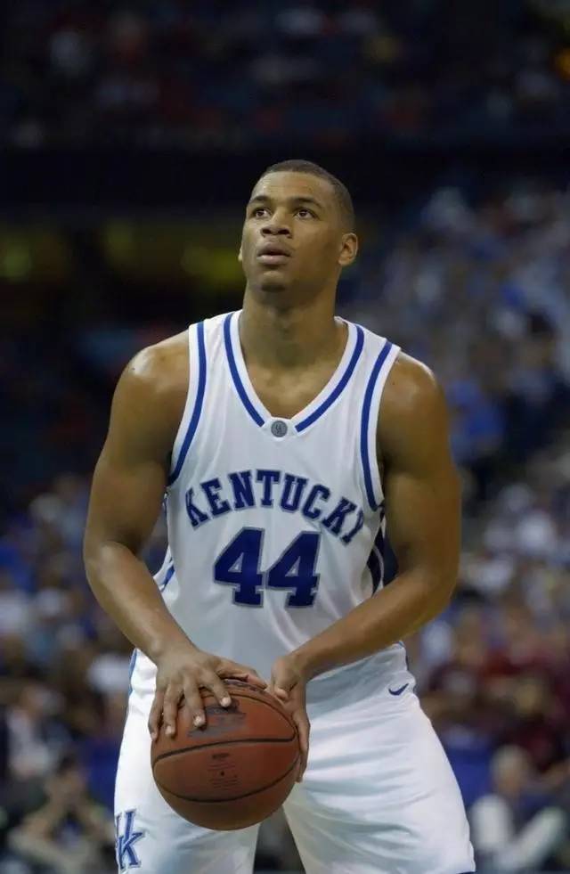 拉开空间的 拉开空间的